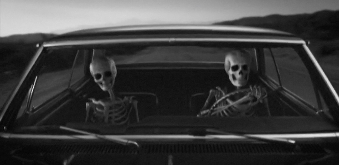 Video Clip: The Killers – "Bones" (dirigido por Tim Burton)